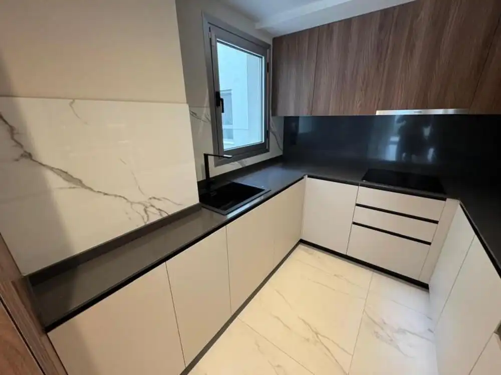 Cocina de Apartamento de alquiler en Marbella con Aire acondicionado, Terraza y Piscina