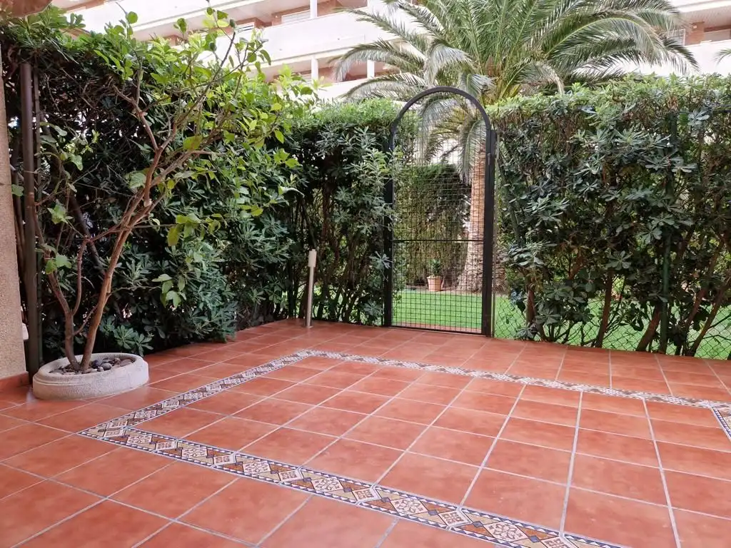 Ground floor to rent in Miami Platja