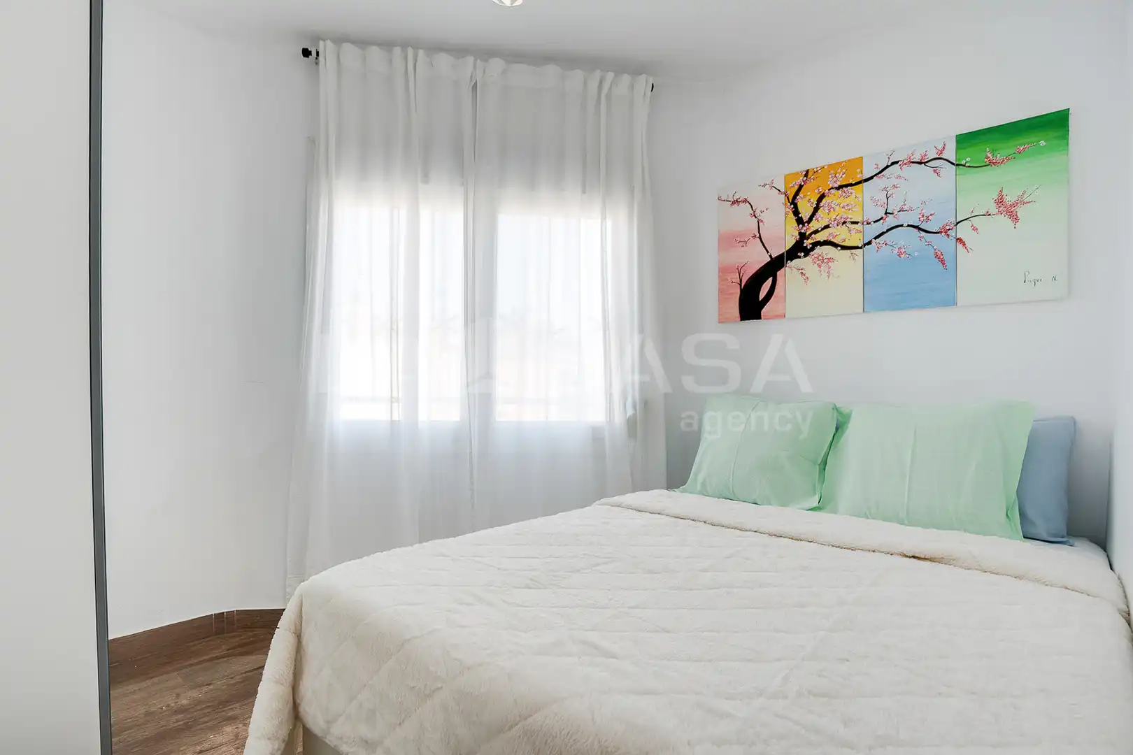 Habitación de Piso en venta en L'Hospitalet de Llobregat con Balcón