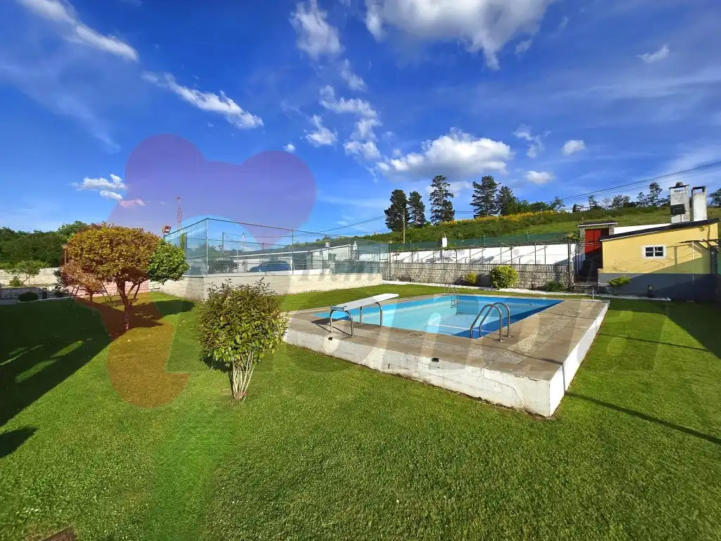 Piscina de Casa o chalet en venta en Lugo