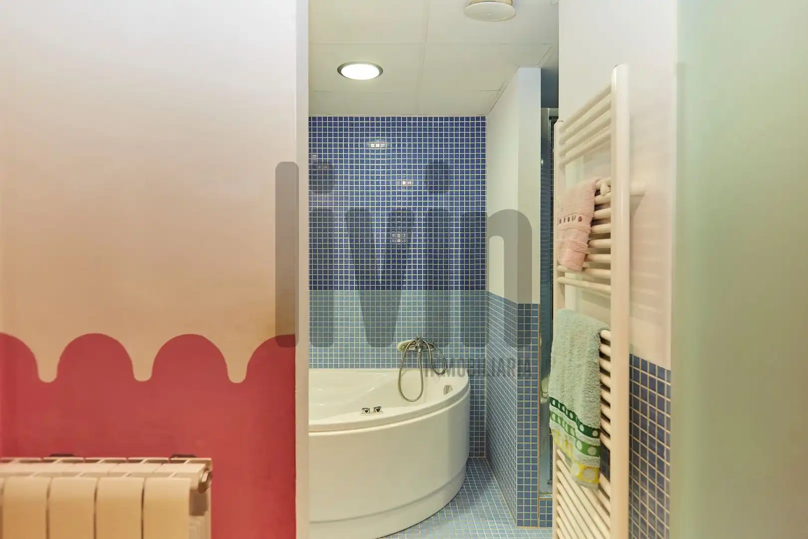 Bathroom of Houses for sale in Jaén  with Air Conditioner, Heating and Terrace
