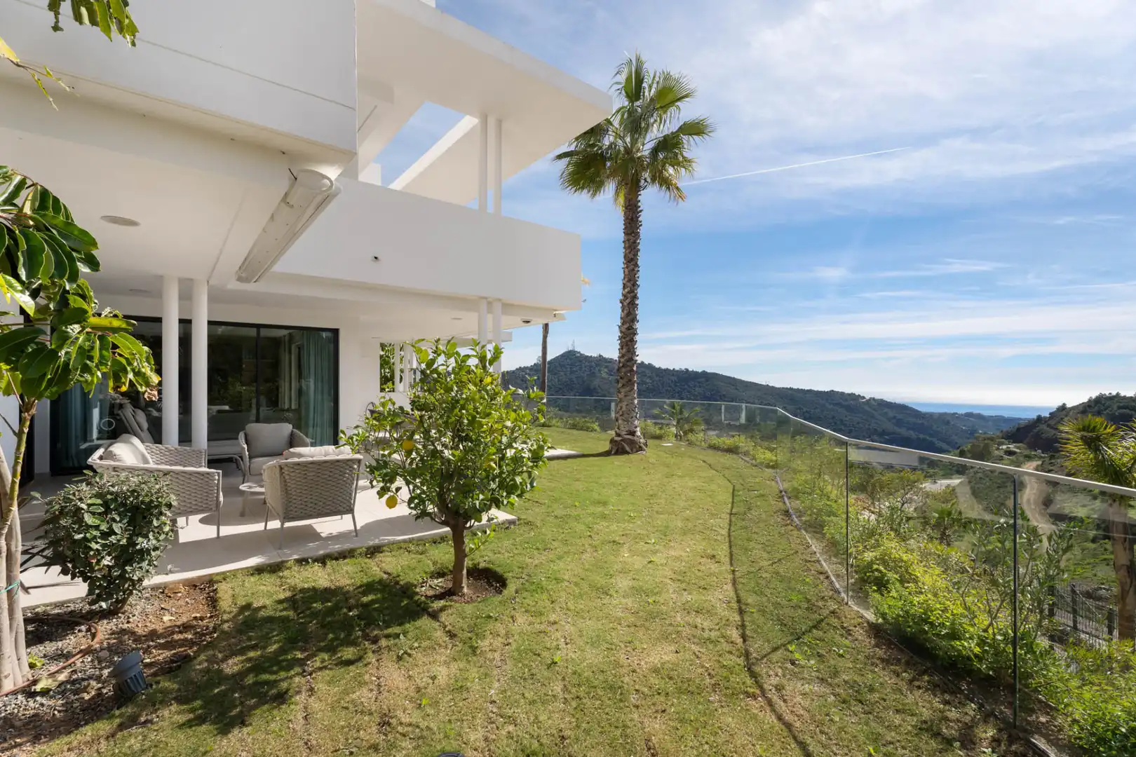 Terraza de Planta baja en venta en Ojén con Aire acondicionado, Jardín privado y Terraza