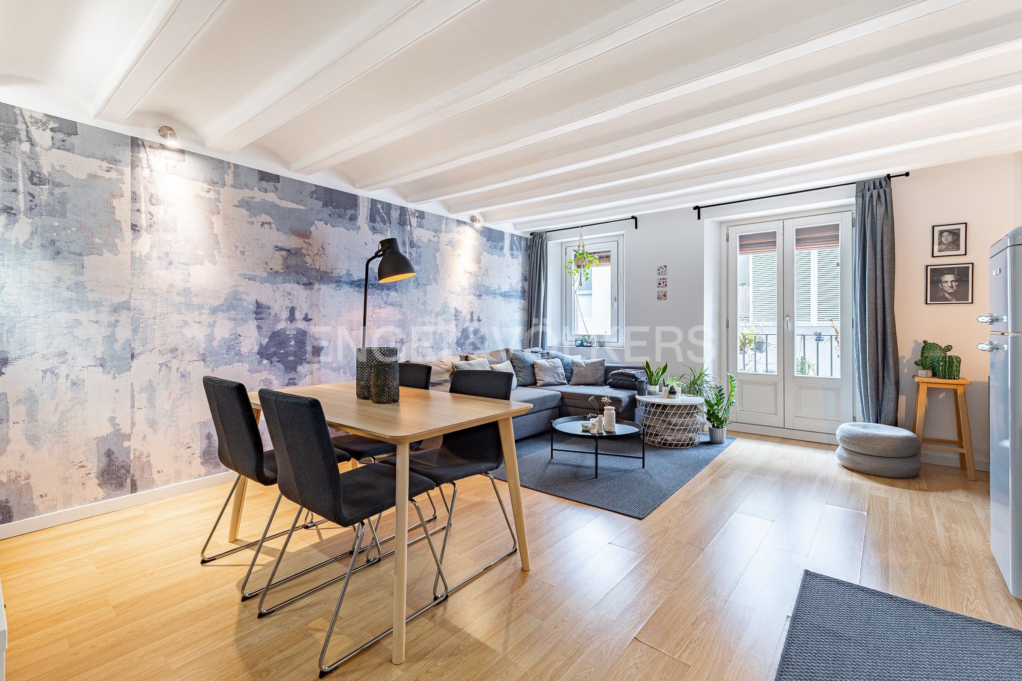 Exterior view of Apartment for sale in  Barcelona Capital  with Heating