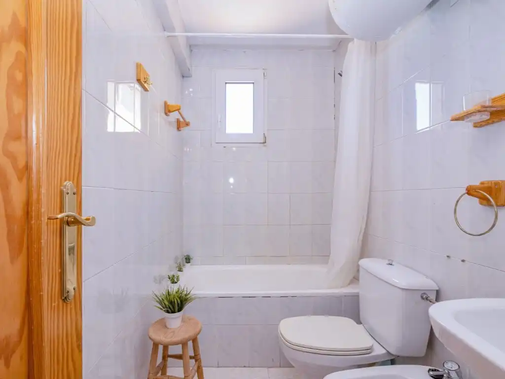 Bany de Apartament en venda en Sierra Nevada amb Terrassa i Moblat
