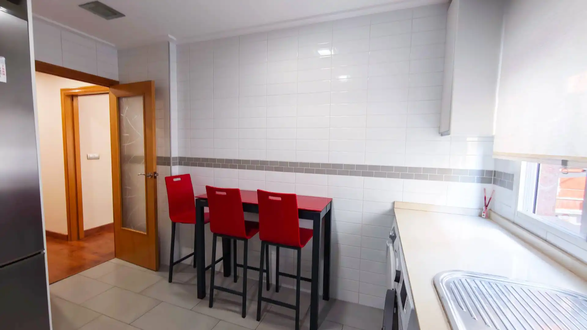 Cocina de Piso de alquiler en Elche / Elx con Aire acondicionado, Trastero y Amueblado