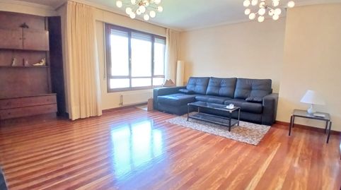 Foto 2 von Wohnung zum Verkauf in Zumalakarregi Kalea, Burtzeña, Barakaldo