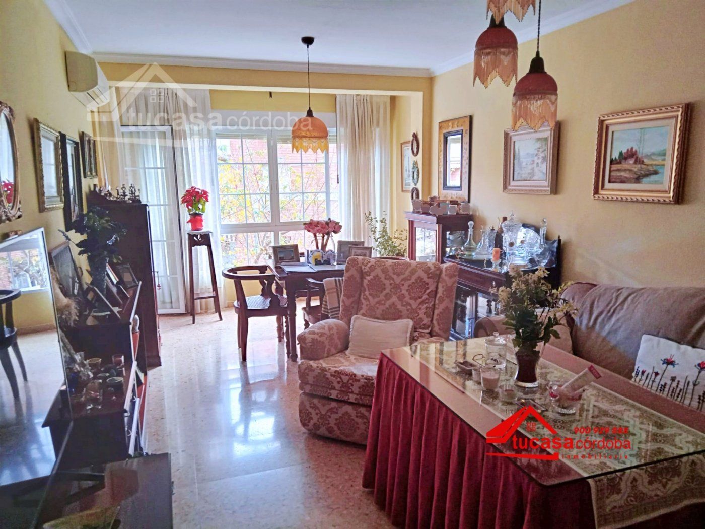 Sala d'estar de Pis en venda en  Córdoba Capital amb Aire condicionat, Calefacció i Terrassa