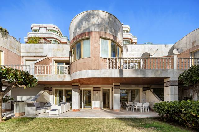 Apartamento en Venta en Puerto Banús