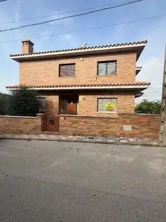 Xalet amb terrassa en venda a Mas Altaba - El Molí