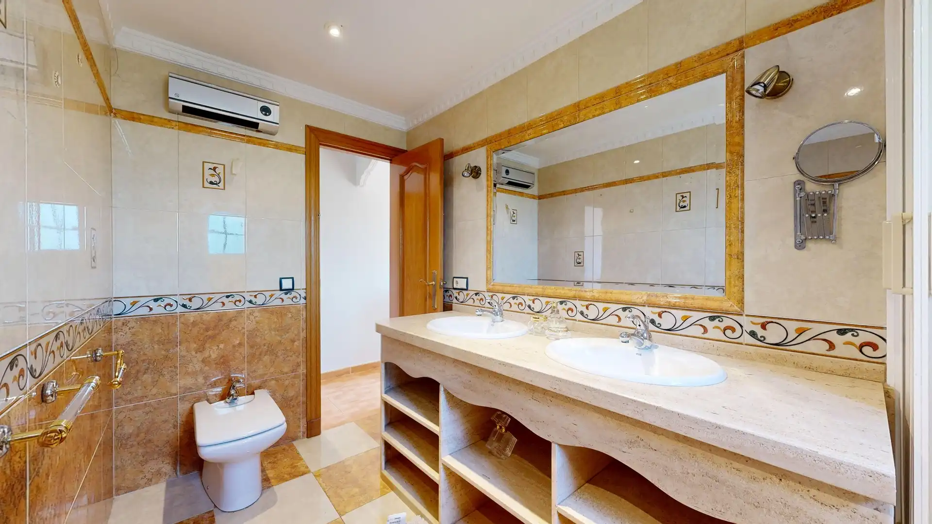 Baño de Casa o chalet en venta en Montserrat con Aire acondicionado, Calefacción y Terraza
