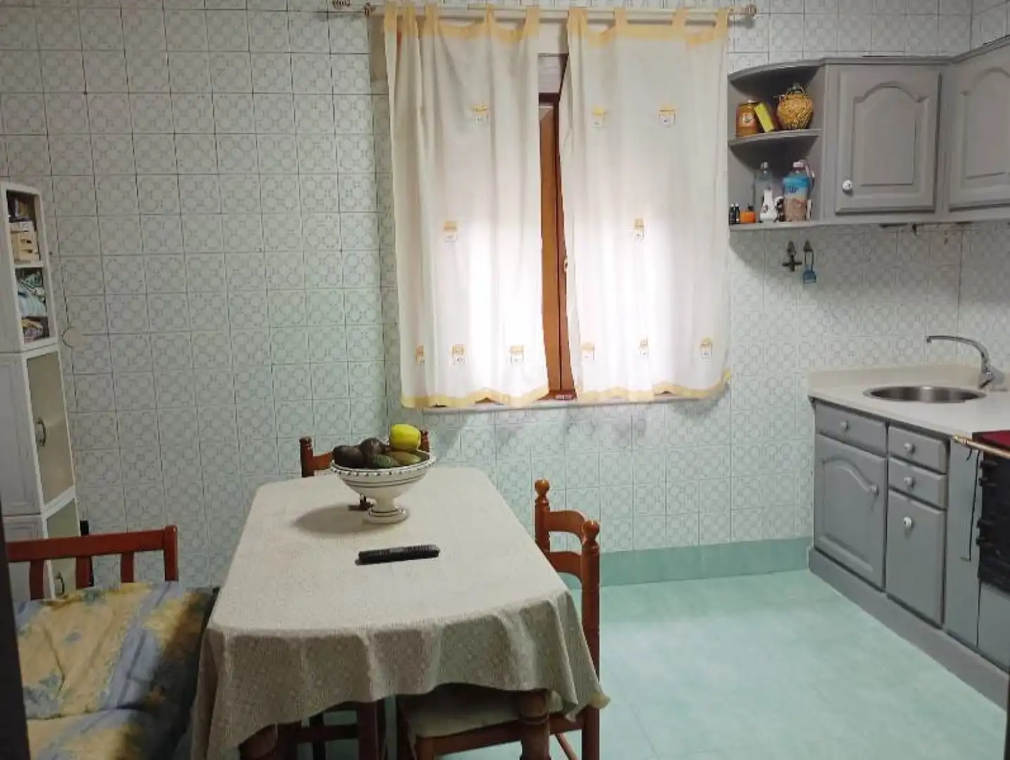 Cocina de Casa o chalet en venta en Los Corrales de Buelna  con Calefacción, Jardín privado y Terraza