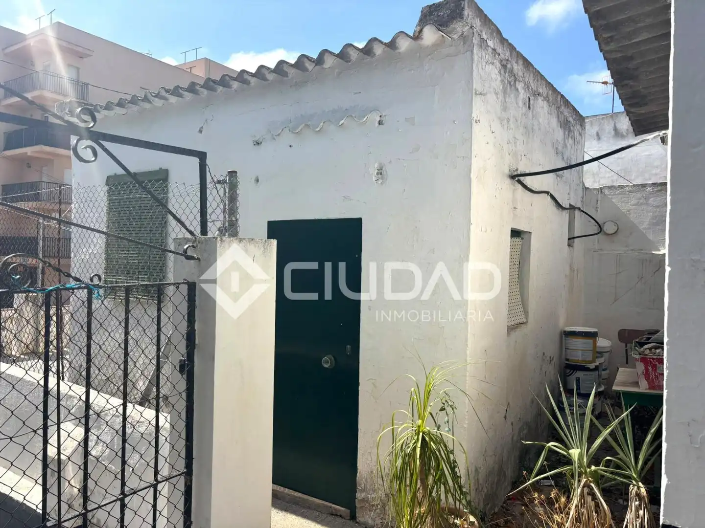Exterior view of Houses for sale in V Centenario - Piletas - Capuchinos