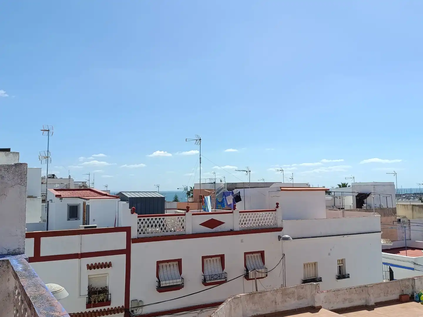Vista exterior de Pis en venda en Rota amb Aire condicionat, Forn i Rentadora