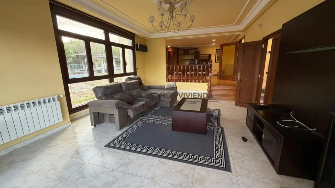 Living room of Houses for sale in San Cibrao das Viñas  with Heating, Private garden and Storage room