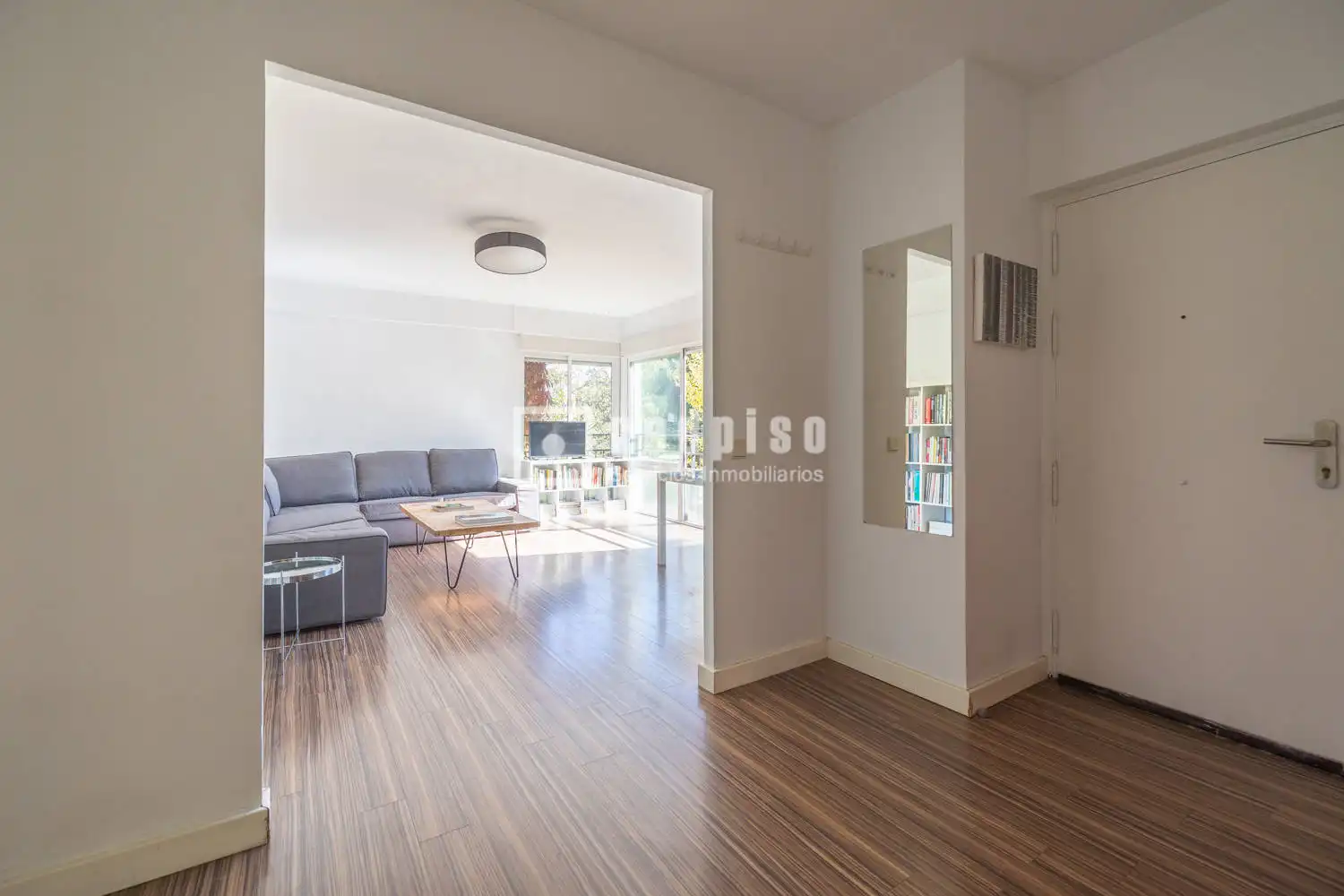 Außenansicht von Wohnung zum Verkauf in Madrid mit Heizung, Privatgarten und Abstellraum
