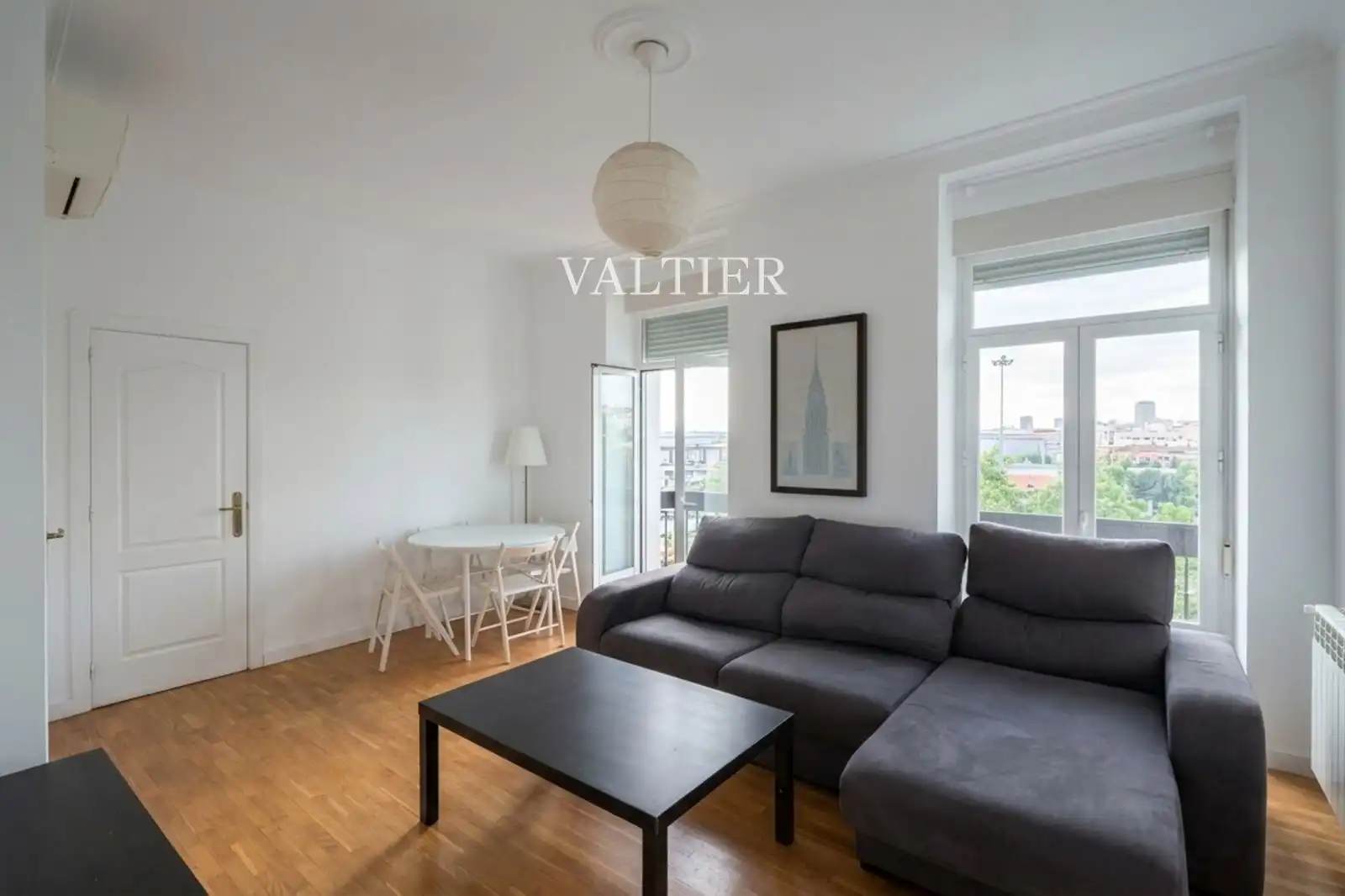 Balcony of Flat for rent in Madrid  with Air Conditioner, Terrace and Furnished