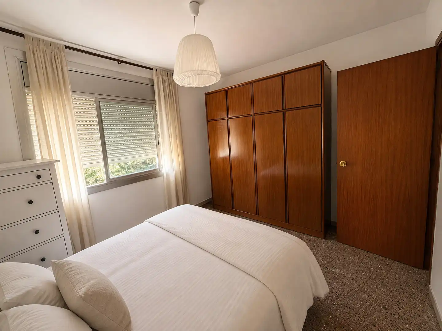 Dormitori de Pis en venda en Barberà del Vallès amb Calefacció, Moblat i Forn