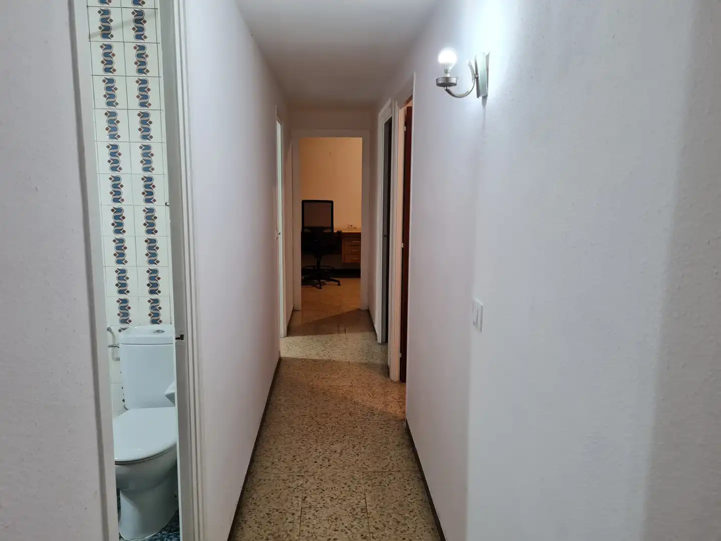 Piso en venta en Girona con Calefacción y Horno