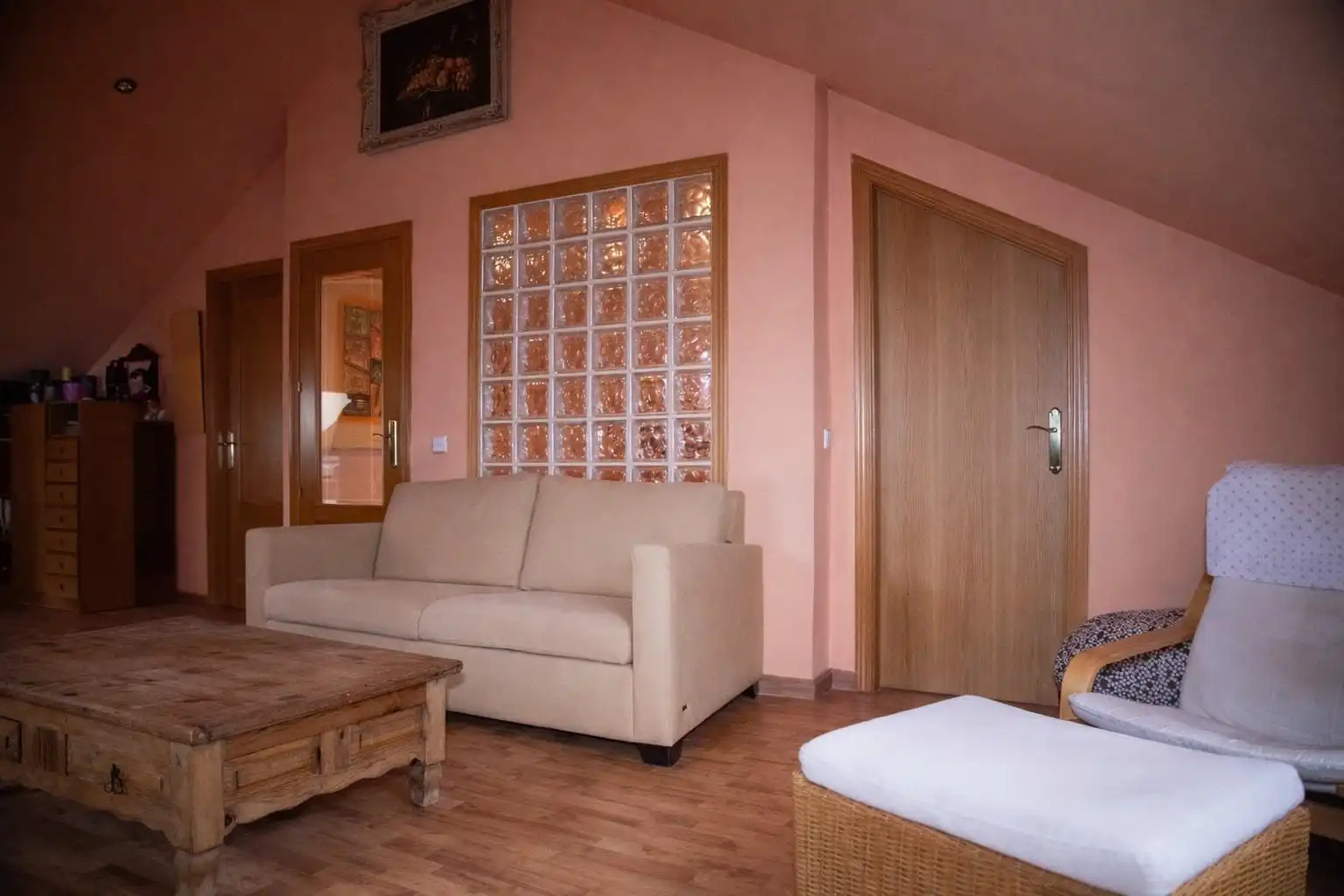 Sala de estar de Casa adosada en venta en Rivas-Vaciamadrid con Aire acondicionado, Calefacción y Jardín privado