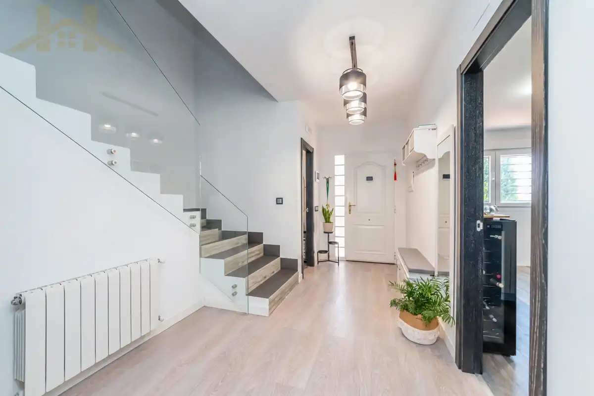 Casa aparellada amb jardí en venda a Calle Camilo José Cela, imagen 16