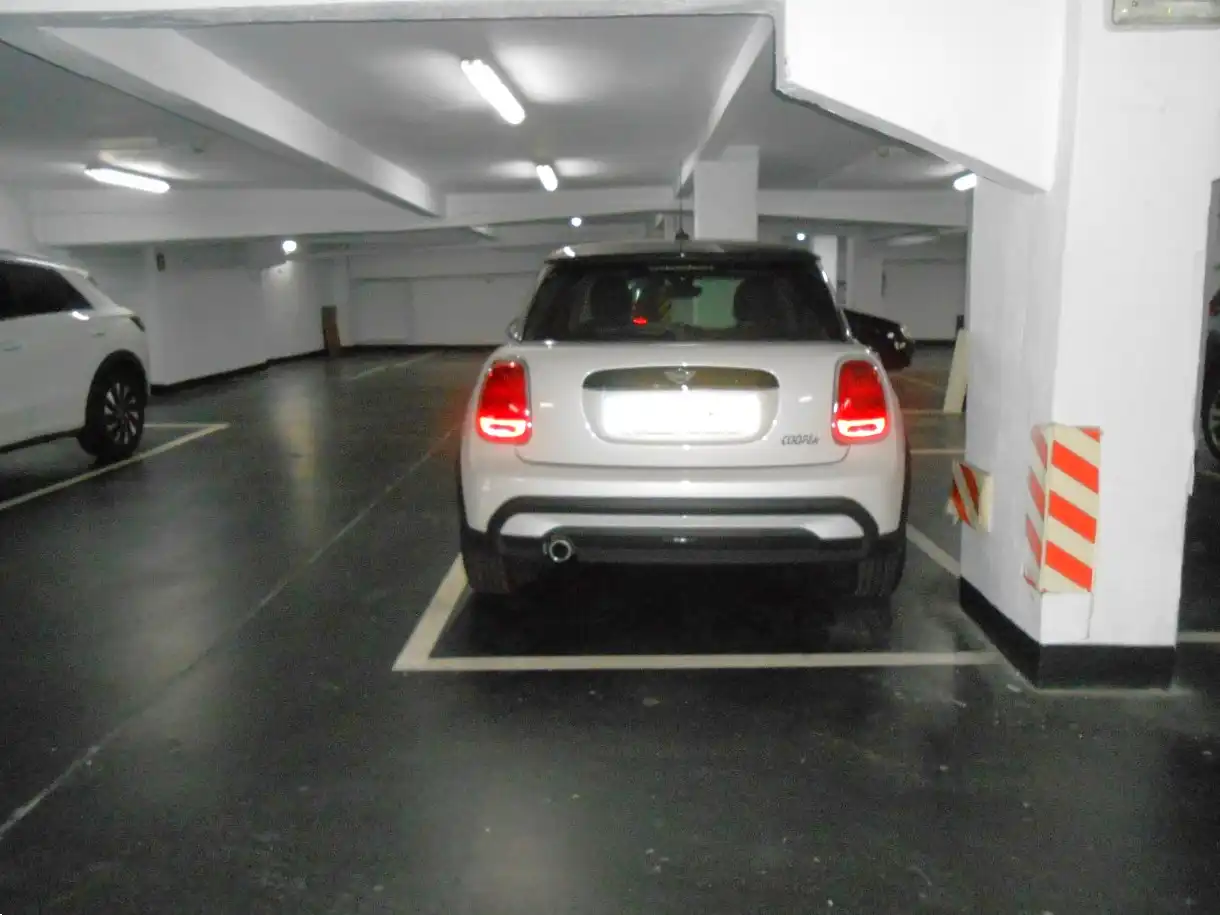 Einzelparkplatz zum Verkauf in Calle del General Salazar, imagen 3