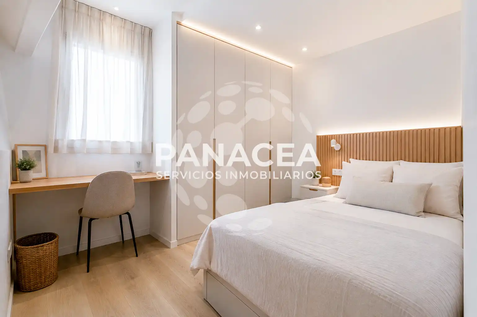 Local comercial en venta en Roquetas de Mar ciudad, imagen 3