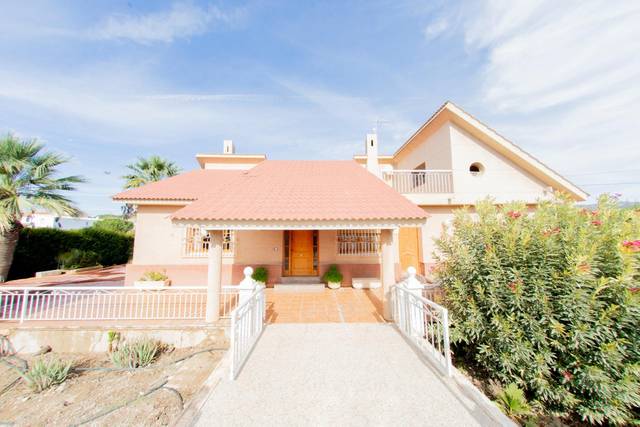Casa-chalet en Venta en  TERCIA LA en Tercia