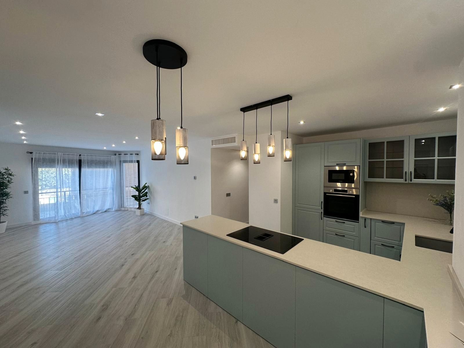 Cuina de Pis en venda en Málaga Capital amb Aire condicionat i Moblat