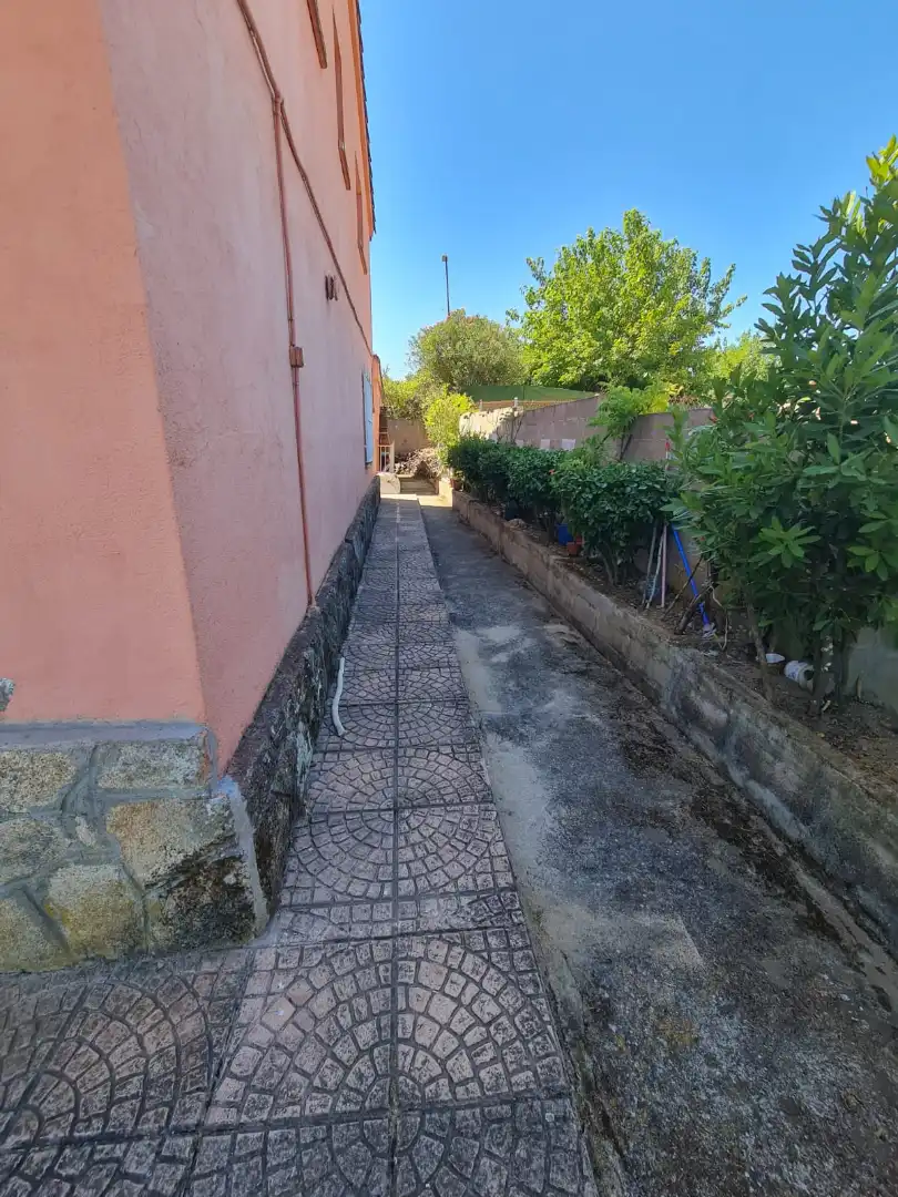 Country homes for sale in Arenas de San Pedro