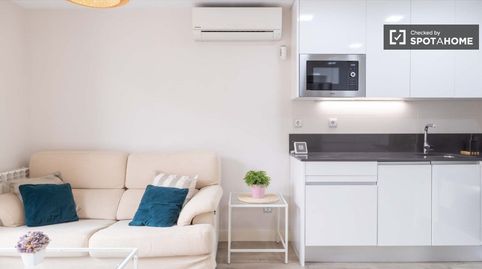 Photo 4 of Flat for rent in Valdeacederas, Madrid Capital