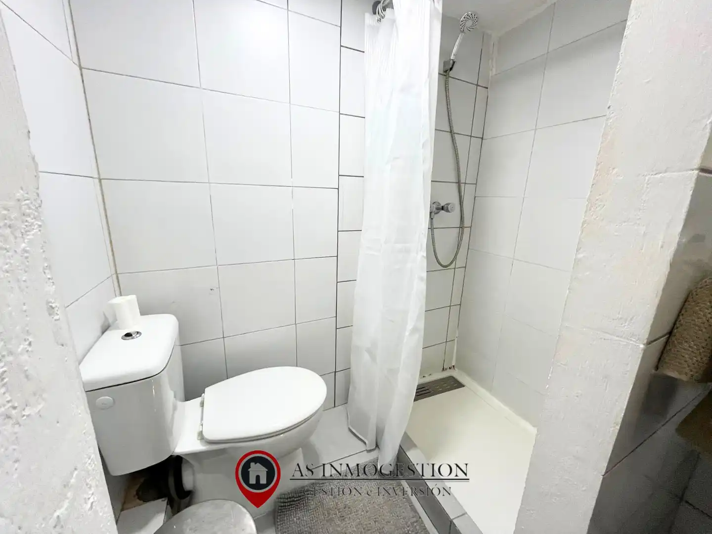 Bathroom of Flat for rent in Madrid  with Air Conditioner, Furnished and Oven
