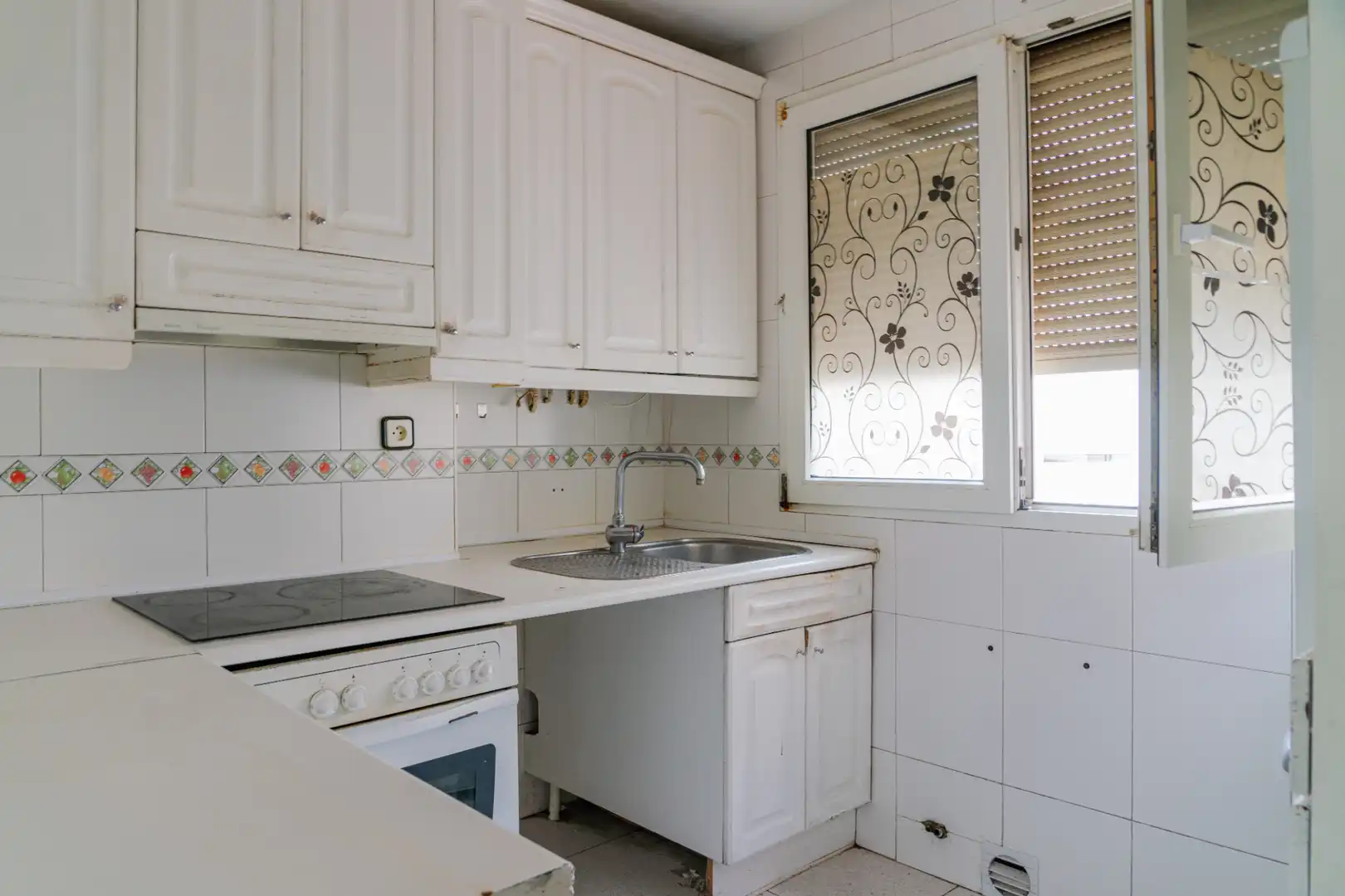 Cocina de Piso en venta en Zaragoza con Calefacción, Balcón y Alarma