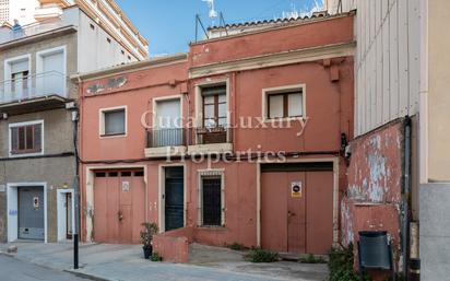 Exterior view of Single-family semi-detached for sale in Arenys de Mar  with Terrace, Storage room and Oven