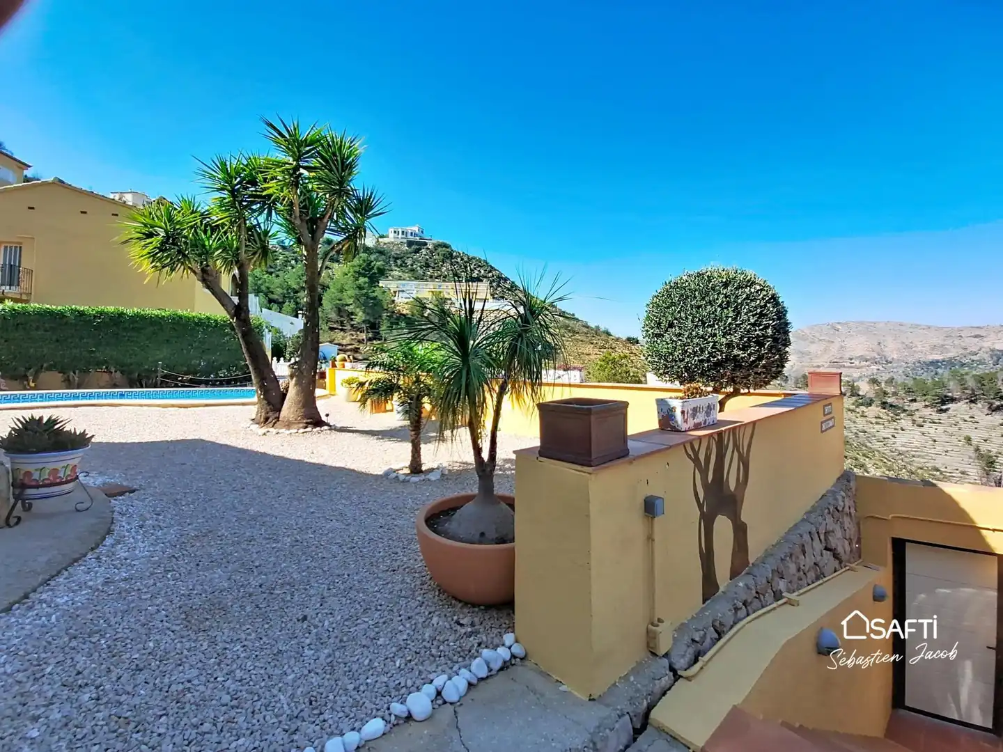 Garden of Houses for sale in Ador  with Terrace and Swimming Pool