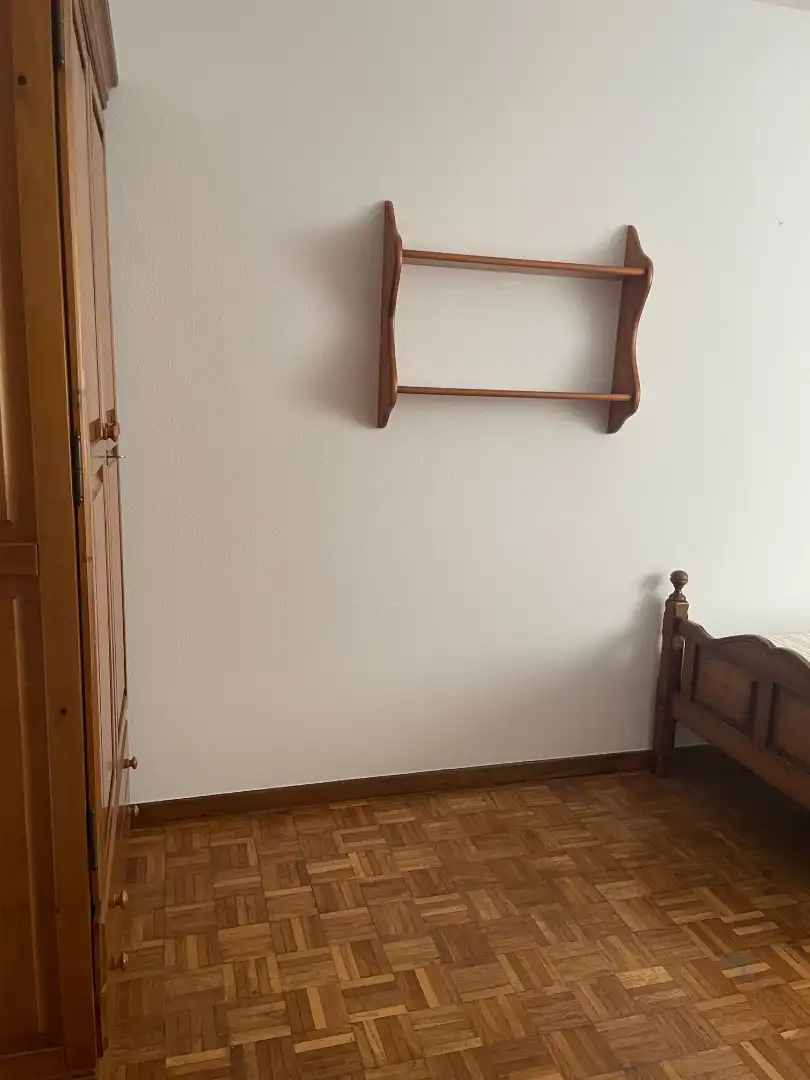 Habitación de Piso de alquiler en Santiago de Compostela  con Amueblado