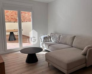 Living room of Flat to rent in Girona Capital  with Air Conditioner, Heating and Terrace