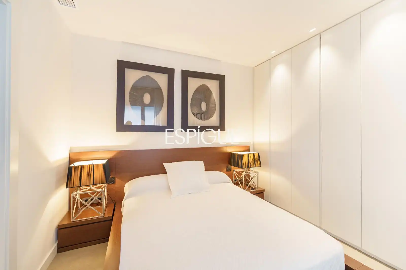 Bedroom of Attic for sale in Barcelona  with Air Conditioner, Heating and Parquet flooring