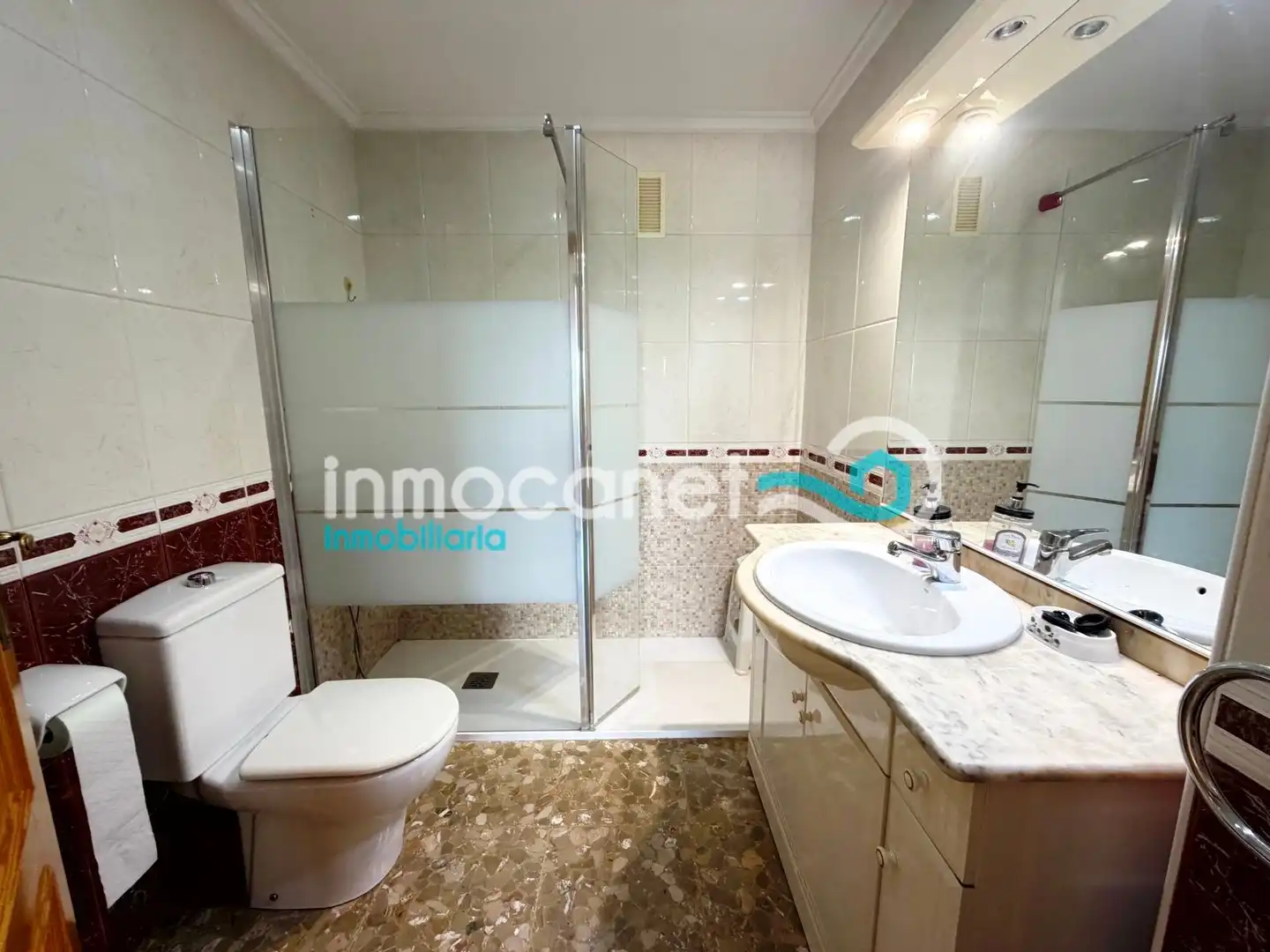 Baño de Apartamento en venta en Oliva con Balcón