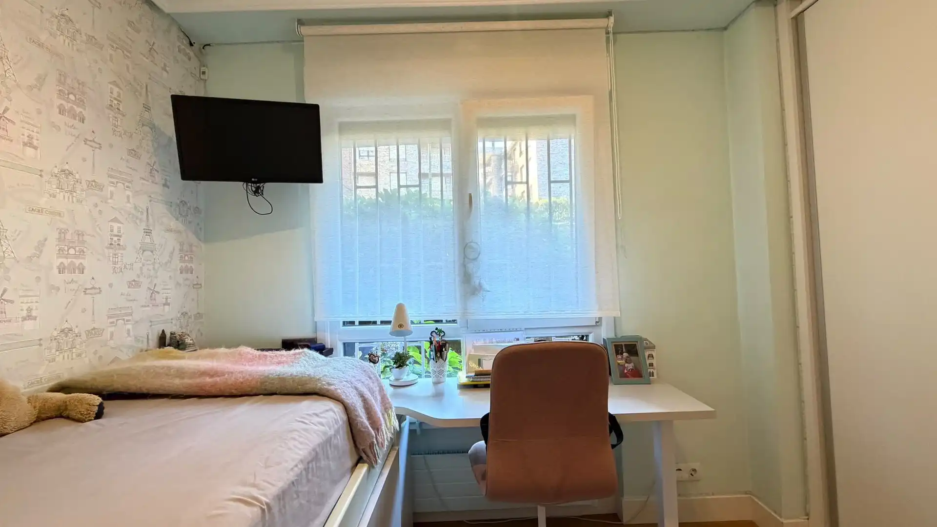 Bedroom of Flat for sale in Getxo   with Heating and Storage room