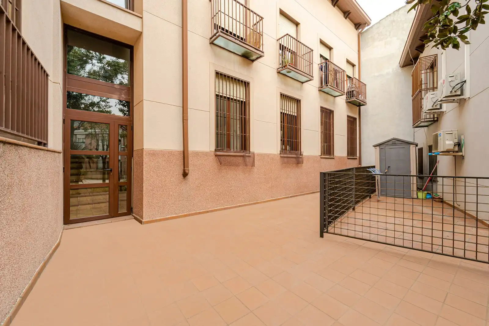 Exterior view of Flat for sale in Pinto  with Terrace and Storage room