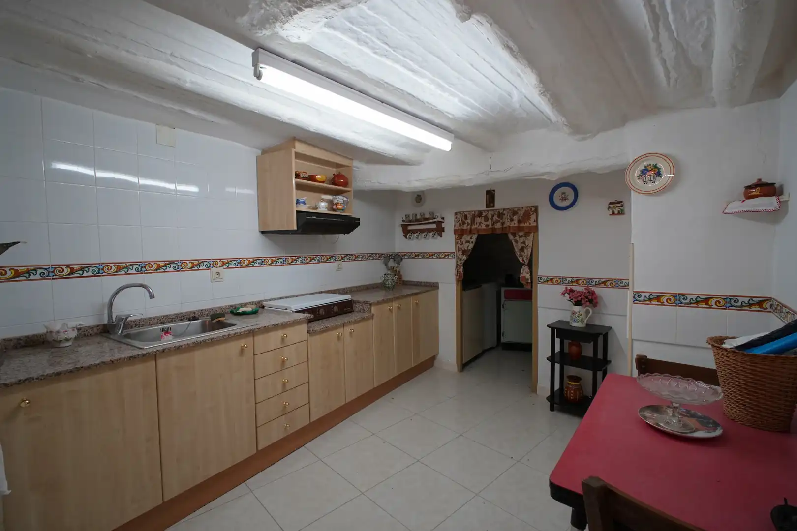 Kitchen of Houses for sale in Valderrobres  with Private garden, Storage room and Furnished