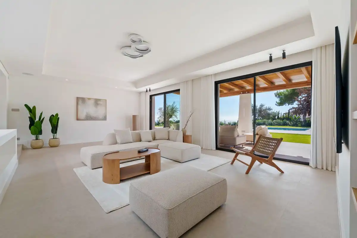 Villa con piscina in vendita a Las Chapas - El Rosario, imagen 3