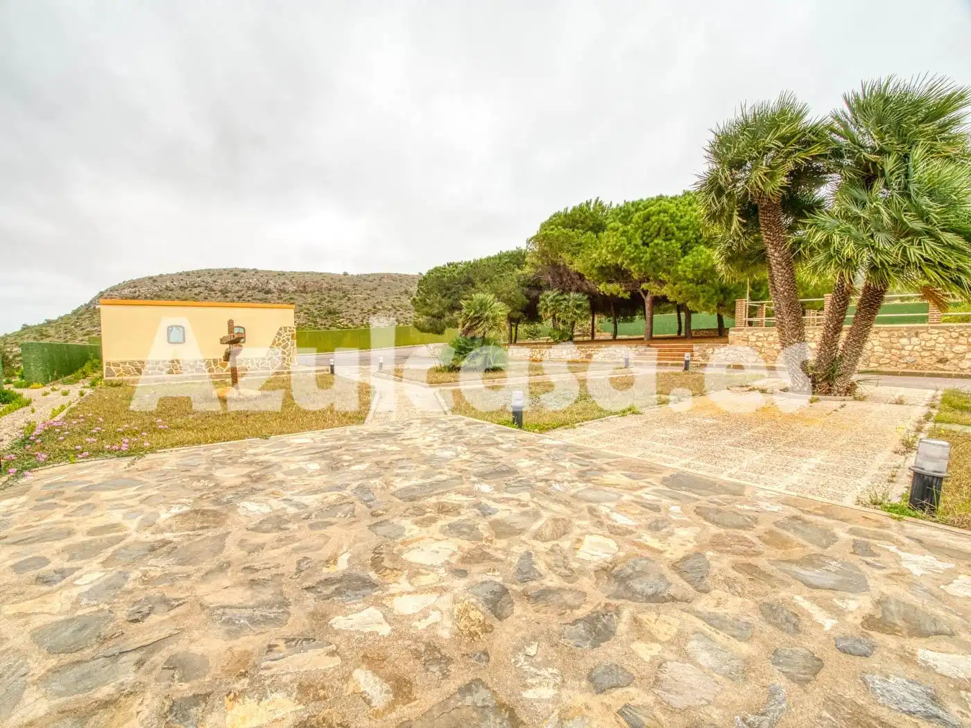 Vista exterior de Casa o xalet en venda en Cartagena amb Jardí privat, Terrassa i Traster