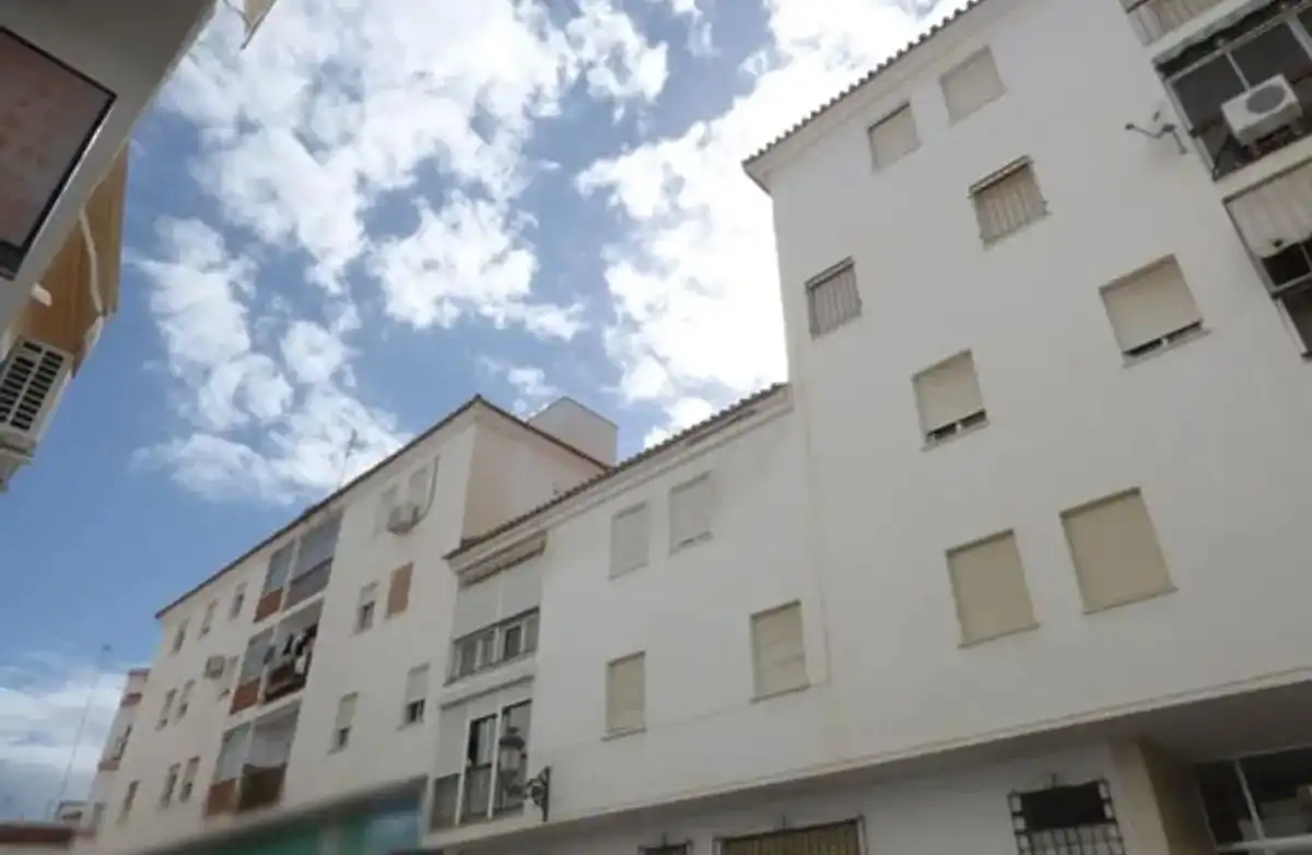 Vista exterior de Pis en venda en Estepona amb Calefacció