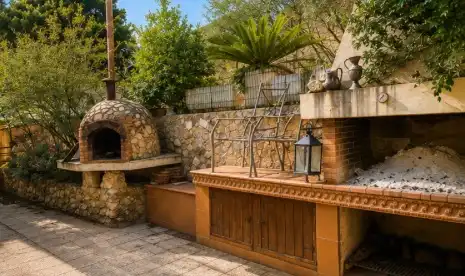 Terrassa de Casa o xalet en venda en Torrelles de Foix amb Calefacció, Jardí privat i Piscina