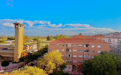 Vista exterior de Pis en venda en Tudela amb Aire condicionat, Terrassa i Balcó