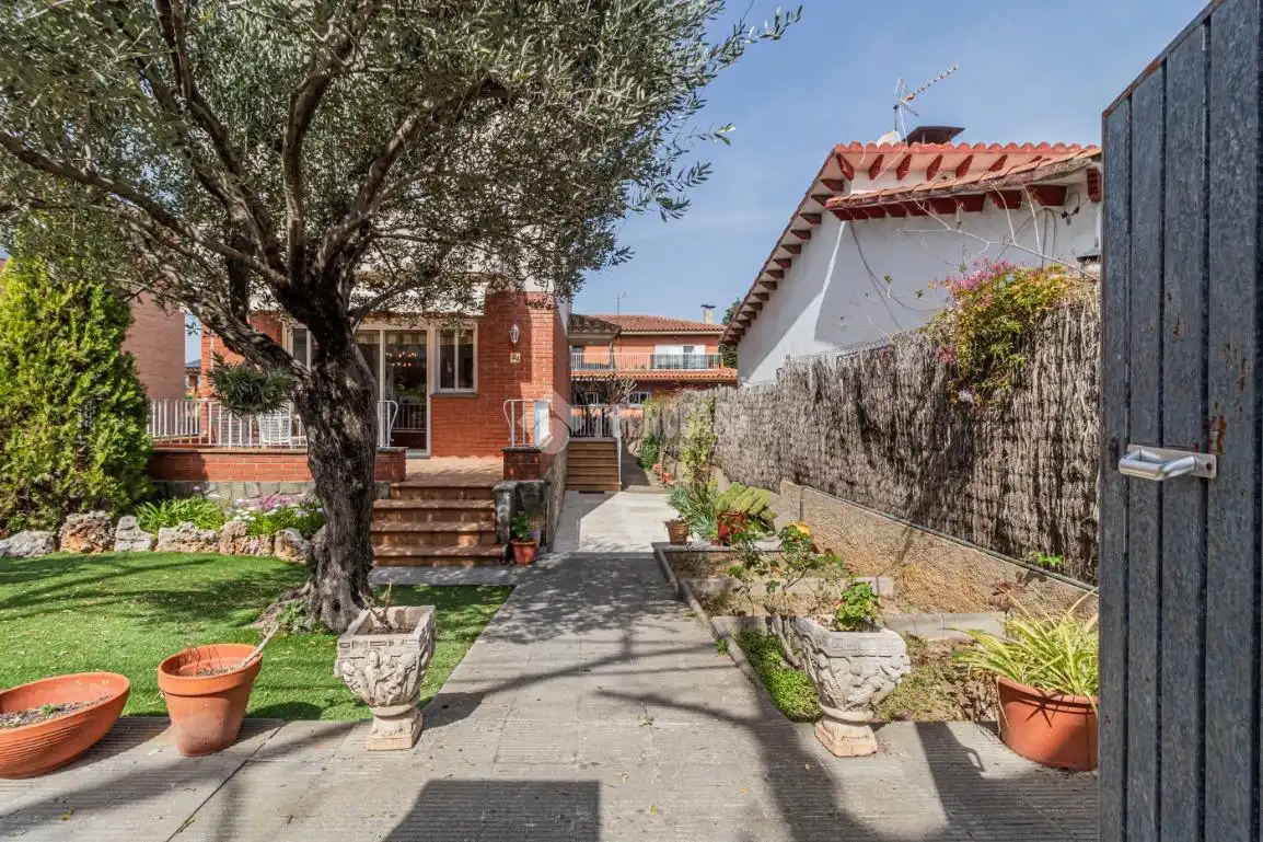 Garden of Houses for rent in Sant Cugat del Vallès  with Air Conditioner, Terrace and Balcony