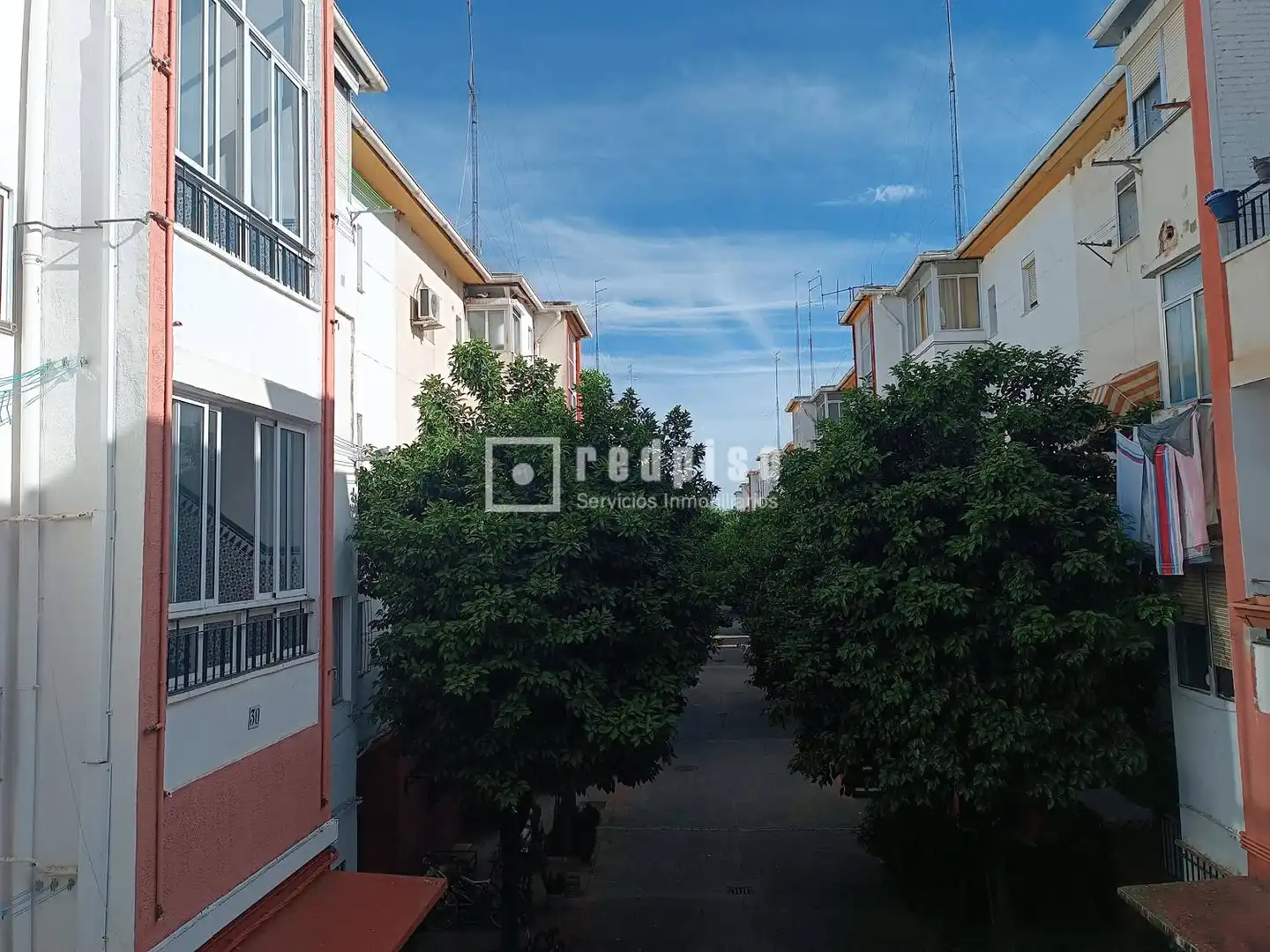 Vista exterior de Pis en venda en Sevilla amb Terrassa