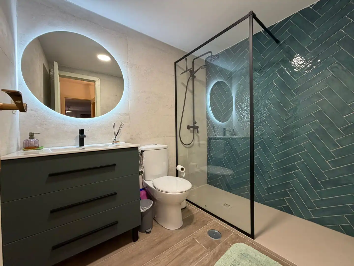 Bathroom of Ground floor for sale in L'Alfàs del Pi  with Air Conditioner, Private garden and Furnished