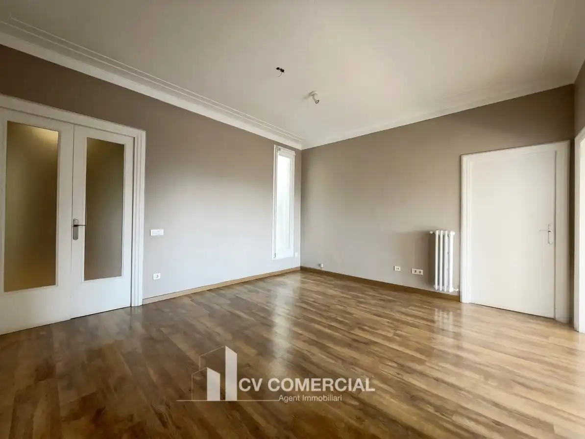 Piso con terraza en venta en Carrer del Comte d'Urgell, imagen 25
